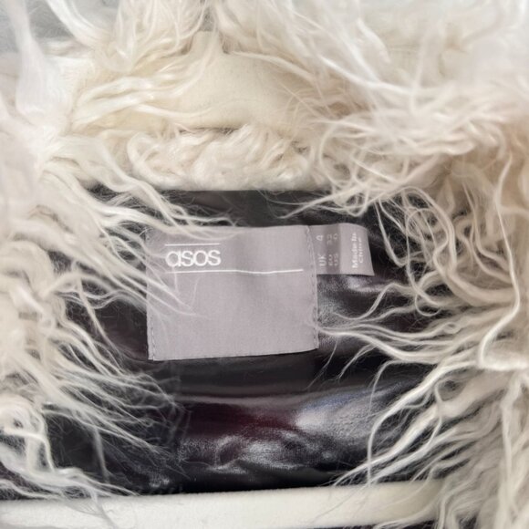ASOS DESIGN Metallic Mongolian Faux Fur Padded Jacket – Size 0 - Picture 7 of 9